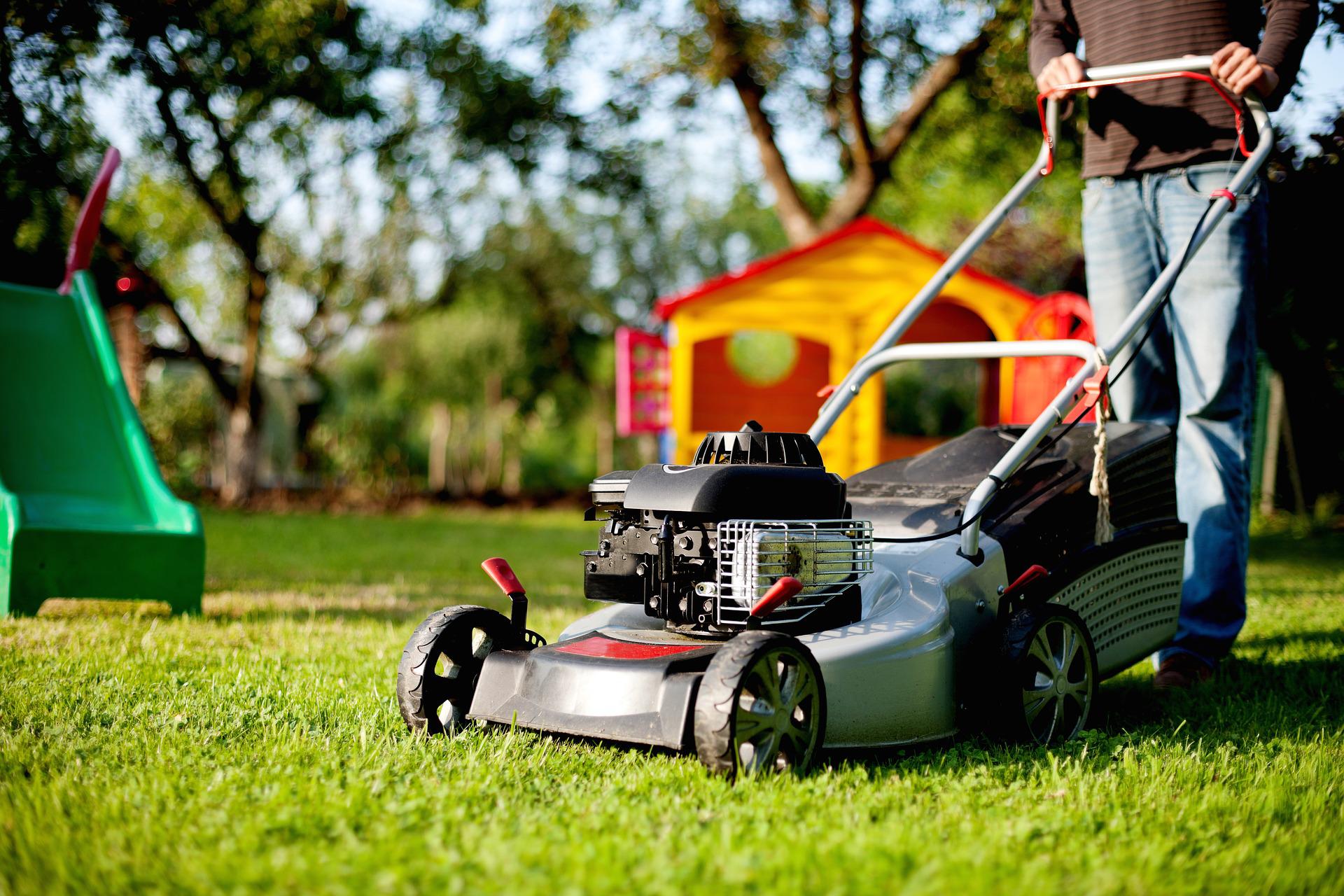 Lawn Mowing Services in Roanoke VA